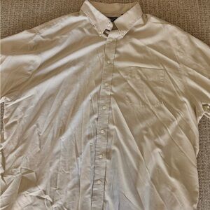 Roundtree & Yorke Men's Cream Button-Down Shirt